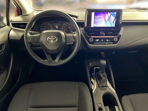Used 2025 Toyota Corolla LE image 23