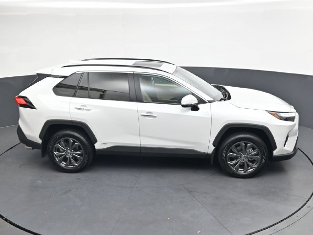 Used 2024 Toyota RAV4 Limited AWD/4WD image 24
