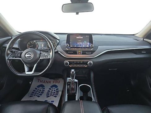 Used 2023 Nissan Altima 2.5 SR FWD image 9