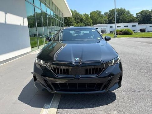 New 2027 BMW 530i xDrive w/ M Sport Package AWD/4WD image 4