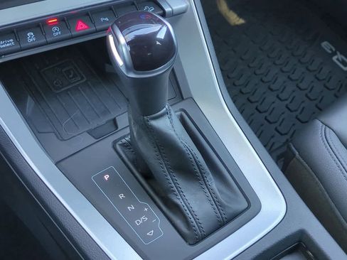 Used 2022 Audi Q3 2.0T Premium Plus w/ Premium Plus Package image 33