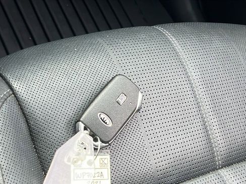 Used 2021 Kia Telluride SX w/ Towing Package FWD image 31