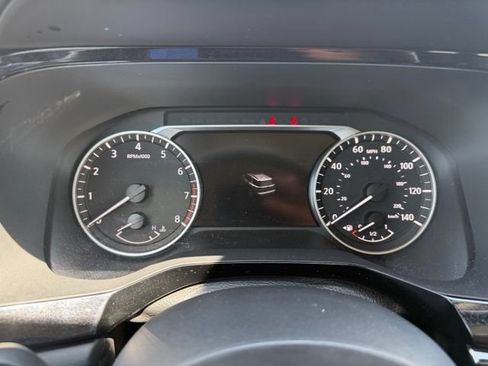Used 2025 Nissan Pathfinder SV AWD/4WD image 23