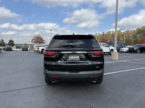 Used 2022 Chevrolet Traverse RS image 6