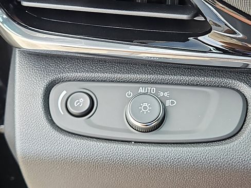 New 2026 Buick Envista Sport Touring w/ Convenience I Package FWD image 19