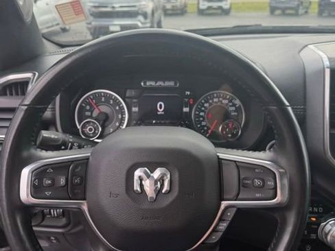 Used 2023 RAM 1500 Laramie AWD/4WD image 11
