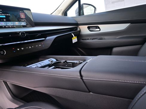 New 2025 Nissan Murano SL AWD/4WD image 25