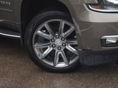 Used 2016 Chevrolet Suburban LTZ AWD/4WD image 31
