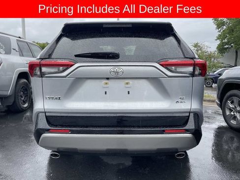 Used 2025 Toyota RAV4 SE AWD/4WD image 6