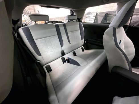 Used 2025 MINI Cooper 2-Door Hardtop image 29