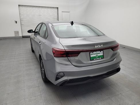 Used 2023 Kia Forte LXS w/ LXS Technology Package FWD image 6