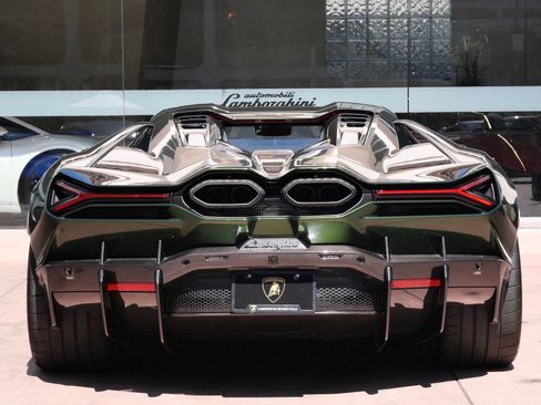 Used 2025 Lamborghini Revuelto AWD/4WD image 4
