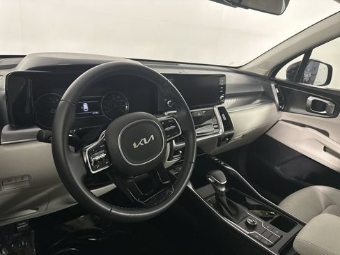 Used 2023 Kia Sorento S FWD image 21