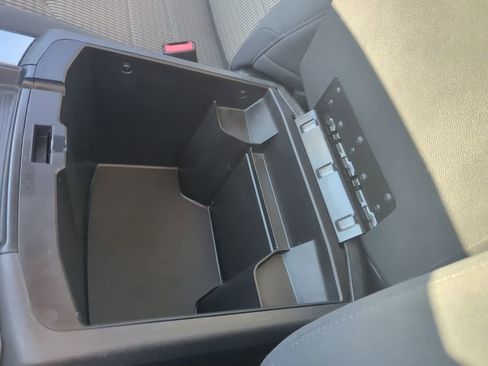 Used 2012 RAM 1500 Big Horn image 31