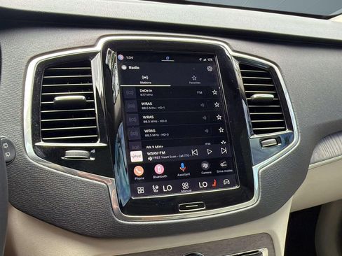Certified 2023 Volvo XC90 T8 Plus w/ Protection Package AWD/4WD image 19