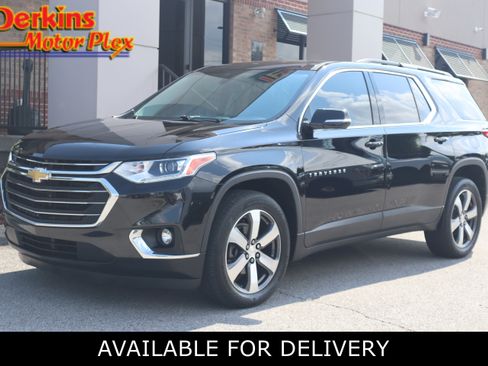 Used 2019 Chevrolet Traverse LT w/ LT Premium Package FWD image 1