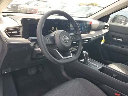 New 2026 Nissan Kicks SV image 9