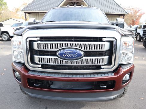 Used 2016 Ford F250 Platinum w/ FX4 Off-Road Package image 2
