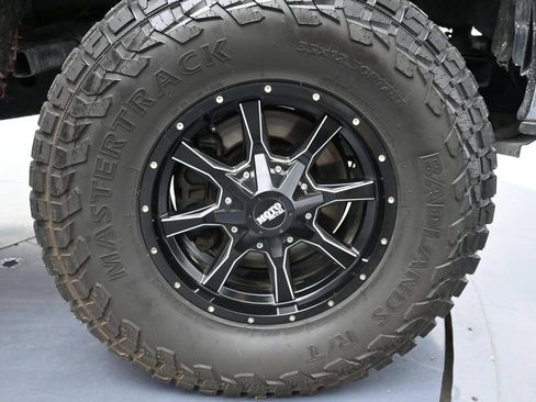 Used 2019 Ford F150 XLT w/ Equipment Group 302A Luxury AWD/4WD image 30