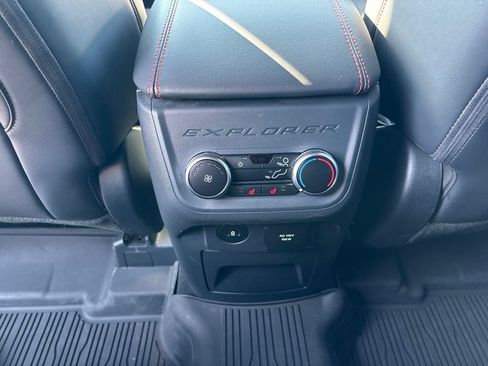 Used 2025 Ford Explorer ST-Line w/ Premium Package AWD/4WD image 18