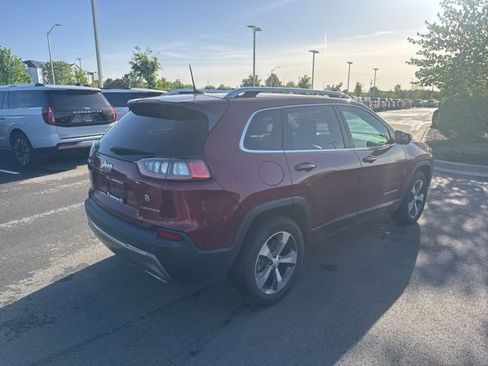 Used 2019 Jeep Cherokee Limited AWD/4WD image 7