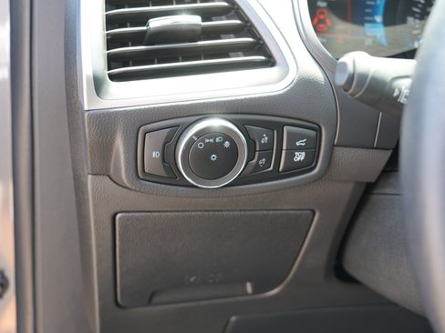 Used 2024 Ford Edge SEL w/ Convenience Package AWD/4WD image 19