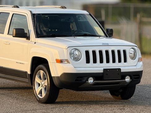 Used 2016 Jeep Patriot High Altitude AWD/4WD image 15