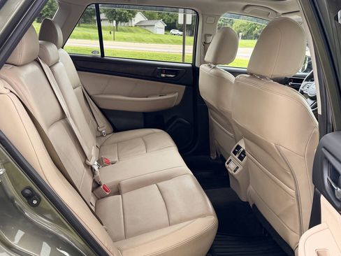 Used 2018 Subaru Outback 2.5i Limited AWD/4WD image 30