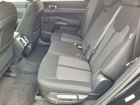 New 2026 Kia Sorento LX FWD image 11