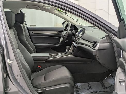 Used 2018 Honda Accord LX image 13