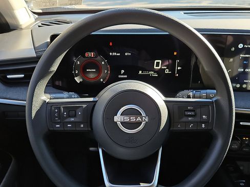 New 2026 Nissan Kicks SV w/ Cold Weather Package image 15