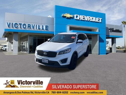 Used 2017 Kia Sorento LX FWD image 1