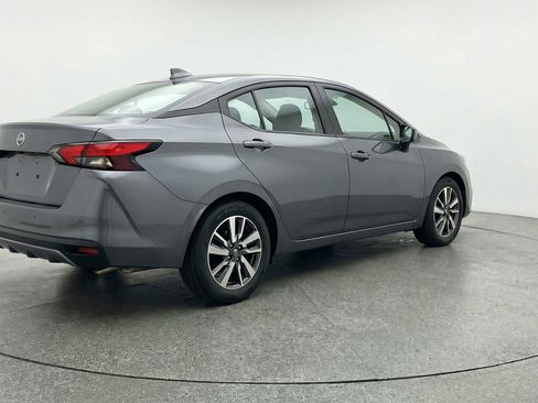 Used 2025 Nissan Versa SV image 9