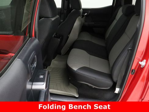 Used 2021 Toyota Tacoma TRD Sport w/ Technology Package image 28