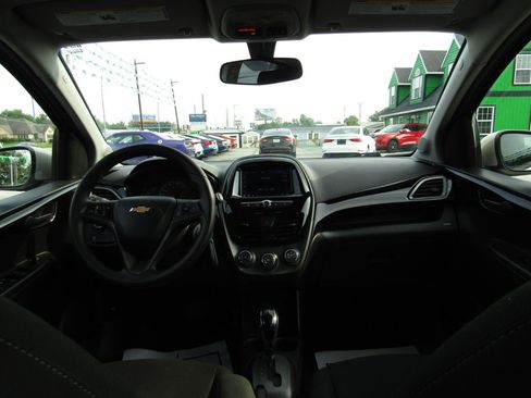 Used 2020 Chevrolet Spark LT FWD image 13