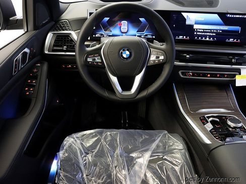 New 2026 BMW X5 xDrive50e w/ Climate Comfort Package AWD/4WD image 15