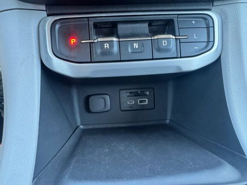 Used 2023 GMC Acadia SLT w/ Preferred Package AWD/4WD image 23