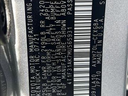 Used 2021 Toyota Camry XLE image 27