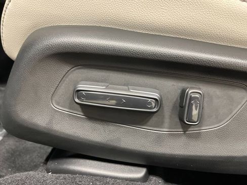 New 2026 Honda HR-V EX-L image 12