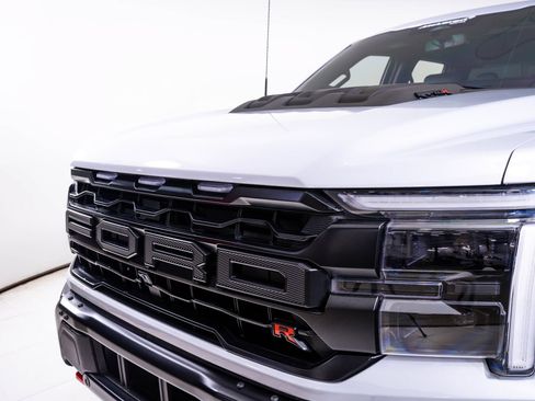 Used 2025 Ford F150 Raptor w/ Equipment Group 803A Raptor R AWD/4WD image 9