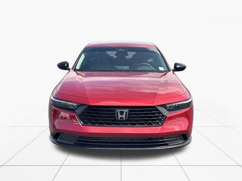 Used 2025 Honda Accord SE image 9