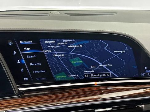 Used 2022 Cadillac Escalade Premium Luxury AWD/4WD image 14