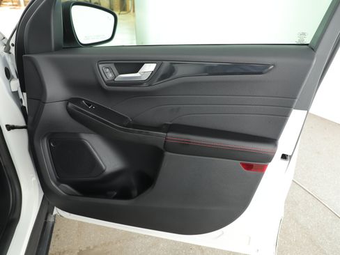 Used 2024 Ford Escape ST-Line w/ Equipment Group 301A FWD image 14