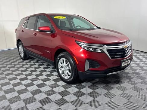 Used 2024 Chevrolet Equinox LT AWD/4WD image 4