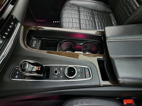 Used 2024 Cadillac Escalade Sport Platinum w/ LPO, ONYX Package AWD/4WD image 12