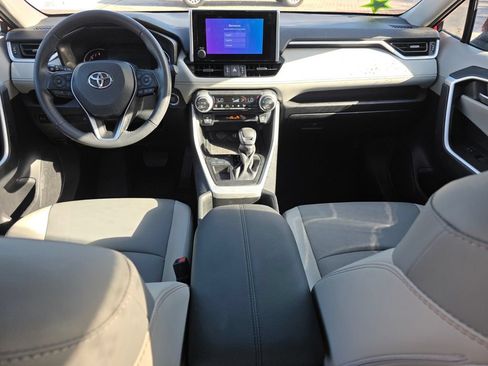 Certified 2023 Toyota RAV4 XLE Premium FWD image 5