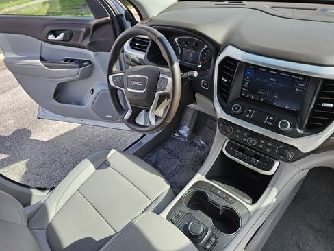 Used 2023 GMC Acadia SLT image 23