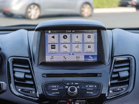 Used 2016 Ford Fiesta SE w/ Equipment Group 201A image 13