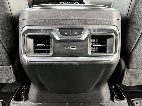 Used 2025 GMC Sierra 2500 Denali image 22