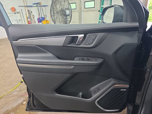 New 2027 Buick Enclave Preferred w/ Power Package FWD image 31